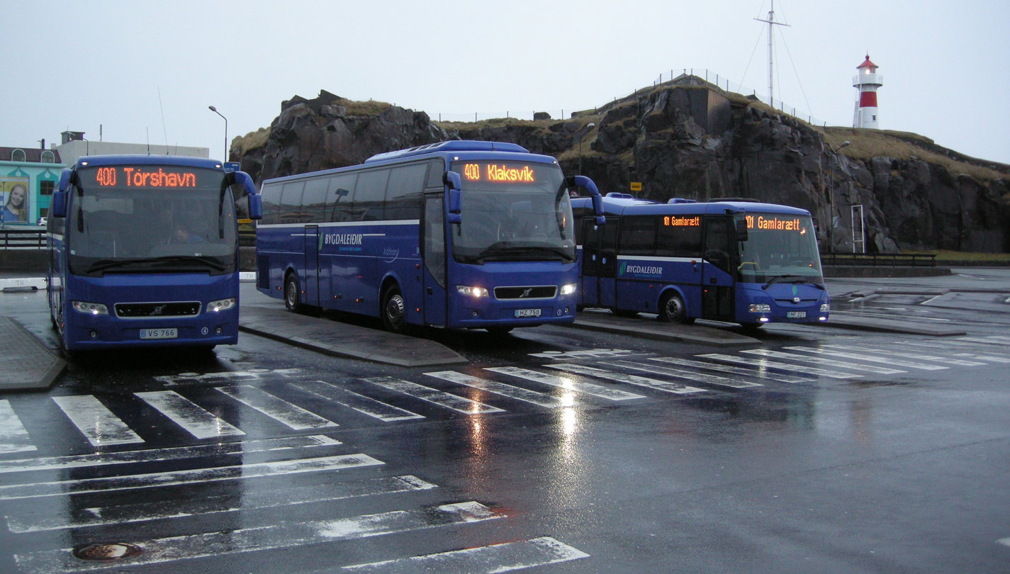 Bussar og Skansin1.JPG