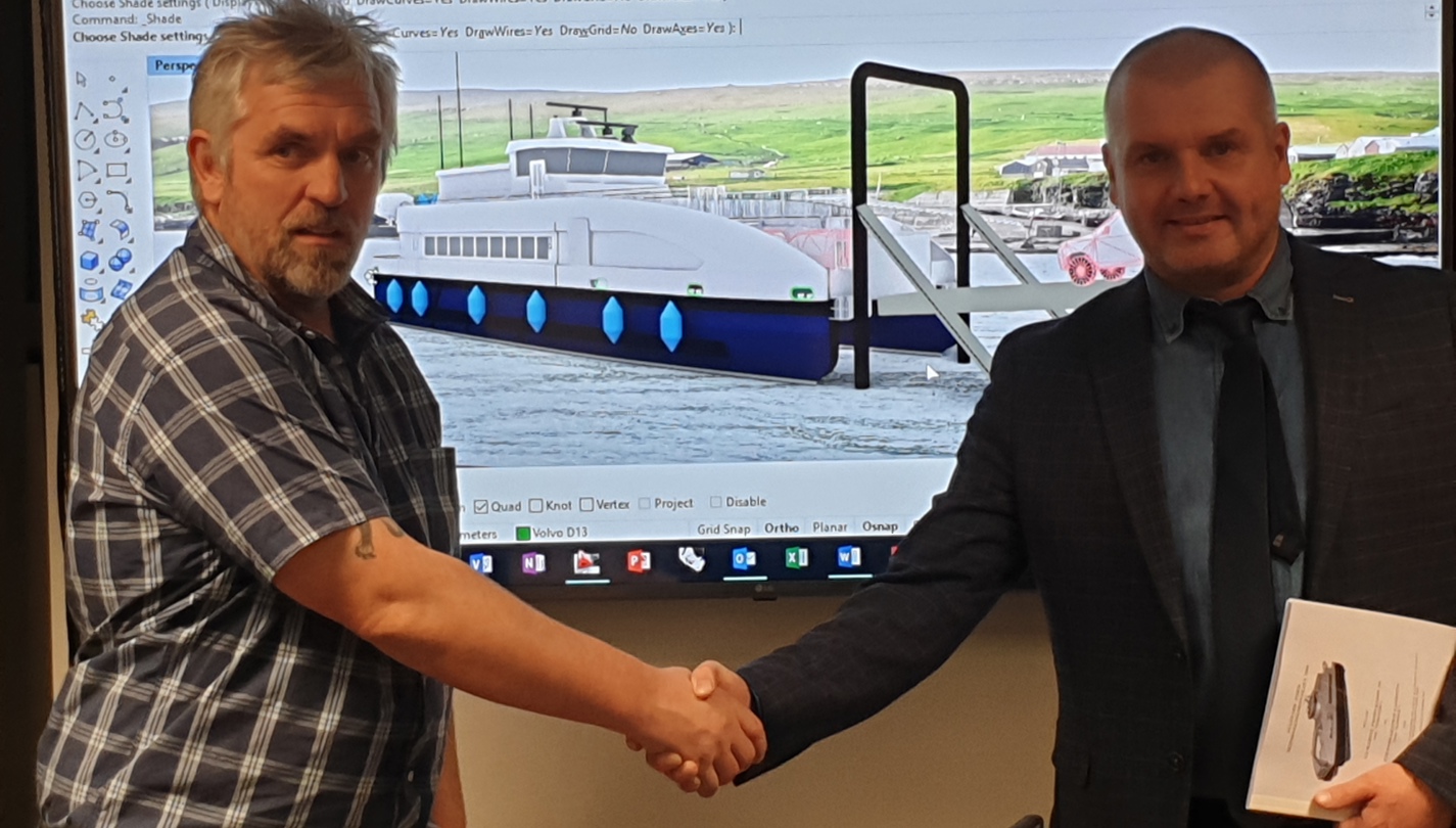 undirskrivað nýggja ferju.jpg